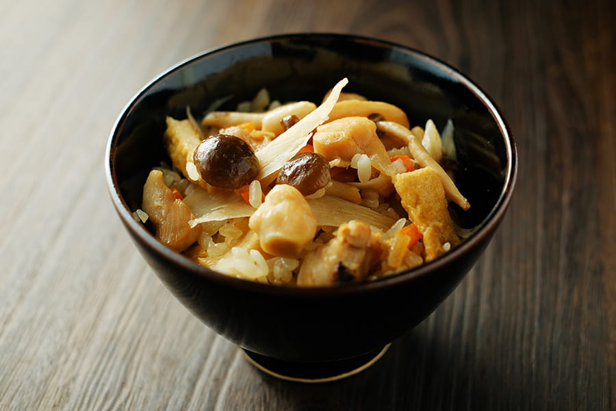 鶏と牛蒡の炊き込みご飯